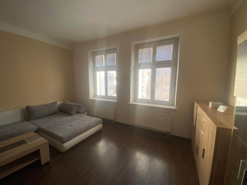 2-izbový byt po rekonštrukcii, Kalinčiakova ulica, Bratislava – Nové Mesto